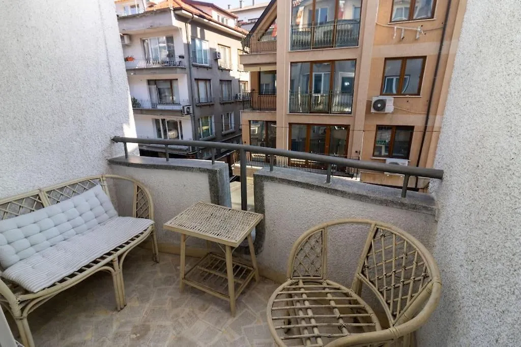 Niko'S 2 Bedroom Central Apartment Sofia