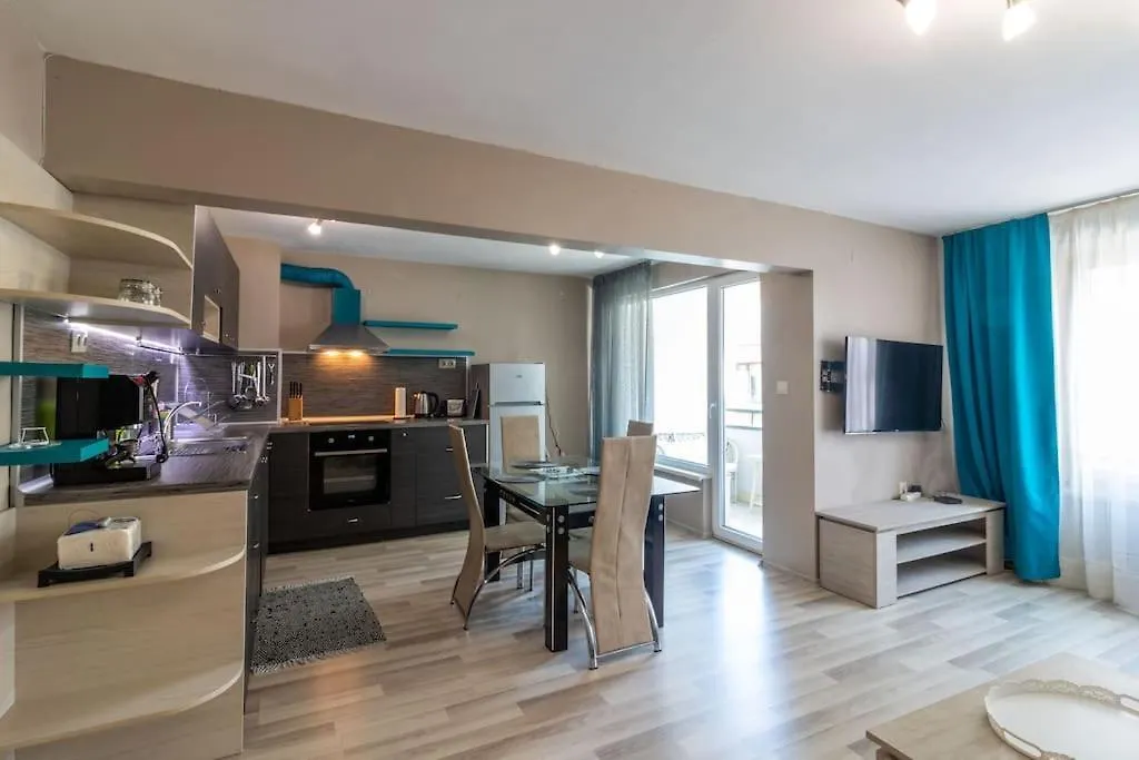 Niko'S 2 Bedroom Central Apartment Sofie